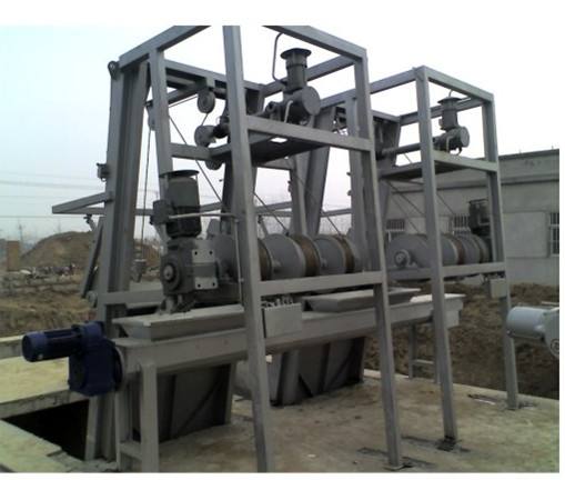 鋼繩式格柵機(jī)